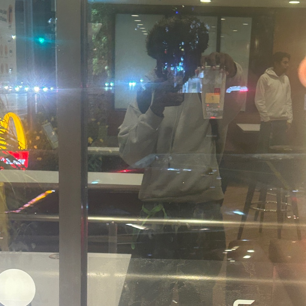 Meet your Posher, Jb